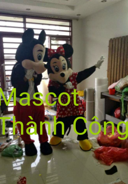 Mascot  ( Chuột  Mickey  Nam Nử )
