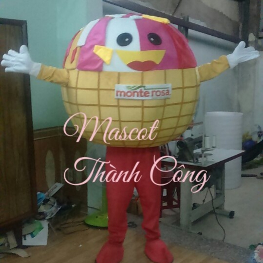MASCOT MÔ  HÌNH LY KEM MONTE ROSA