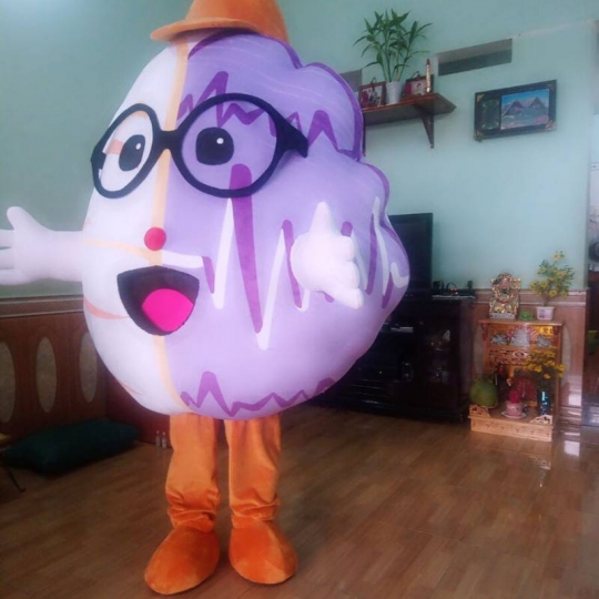 Mascot mô hình nảo trái nảo phải