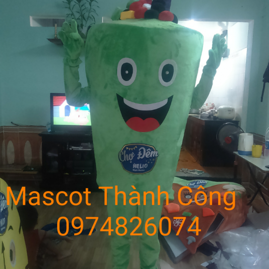 Mascot mô hình ly Trà Sửa 