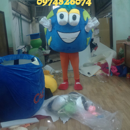Mascot mô hình trái đất